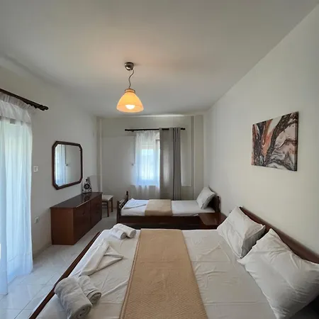 Apartment ελενειρ μεγάλο οροφοδιαμέρισμα στην Ermoupoli