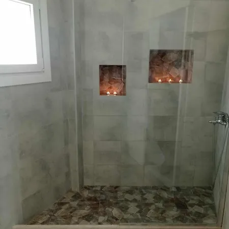 Apartment ελενειρ μεγάλο οροφοδιαμέρισμα στην Ermoupoli